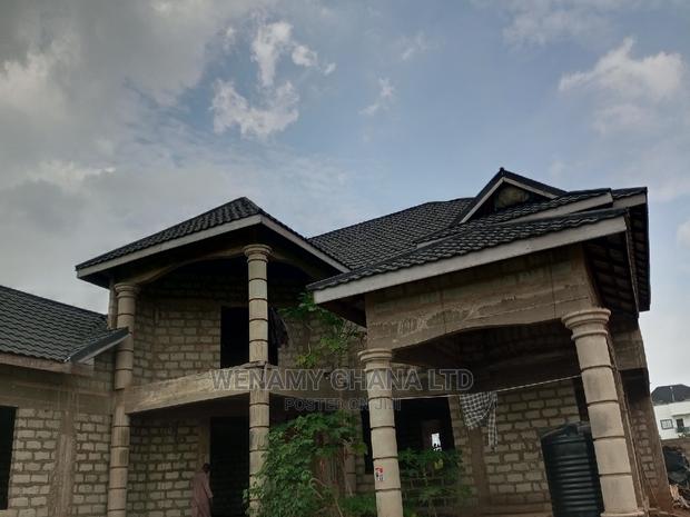 5bdrm Mansion in Emefs Estate, Tema Metropolitan for sale · Photo 1