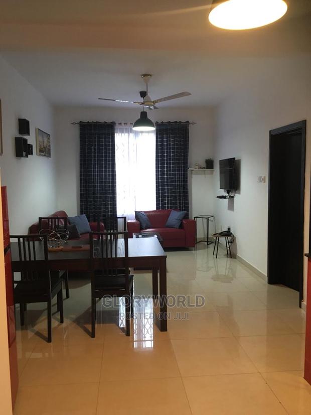 Exhilarating Furnished 2 Bed at Spintex · Photo 4
