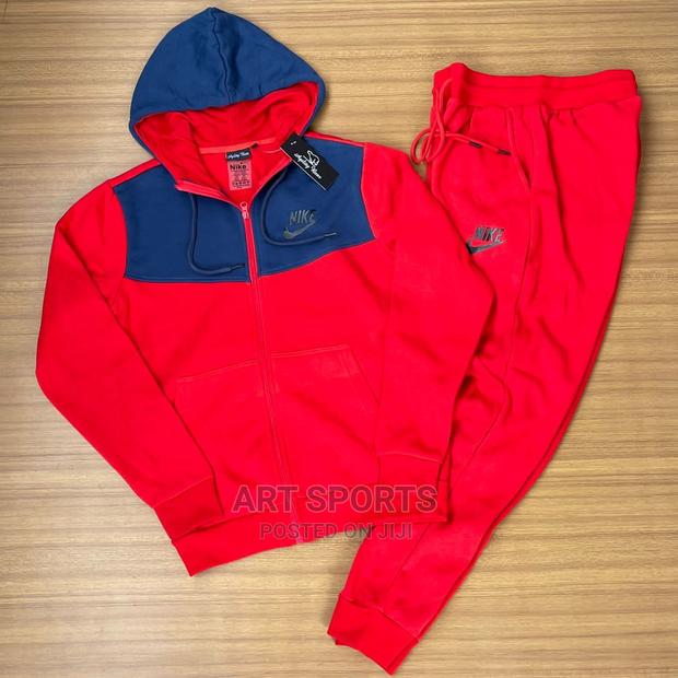 Nike Hoodie Set · Photo 2