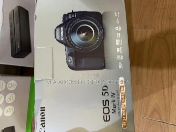 Canon 5D Mark IV With Kits Lens 24-105 · Photo 1