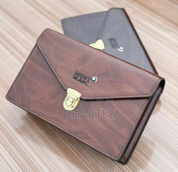 Mont Blanc Luxury Leather Pouch – Classic Elegance in Every Fold · Photo 1