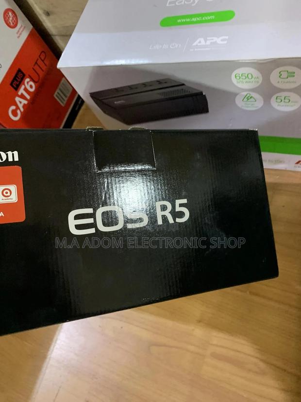 Canon EOS R5 45.0MP Mirrorless Camera - Black Rf24-105mm · Photo 1