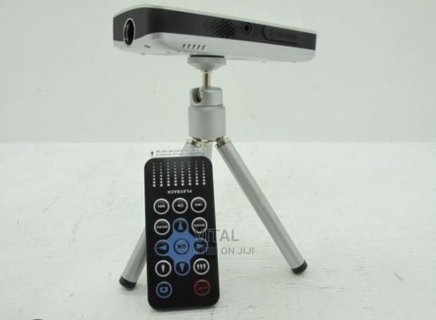 Pocket Projector /Aiptek Pocket Cinema V10 · Photo 7