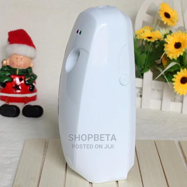 Air Freshener Aerosol Dispenser · Photo 2
