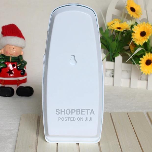 Air Freshener Aerosol Dispenser · Photo 3
