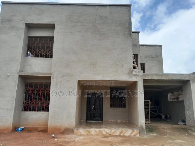 7bdrm House in Appiadu Apimso, Kumasi Metropolitan for sale · Photo 3