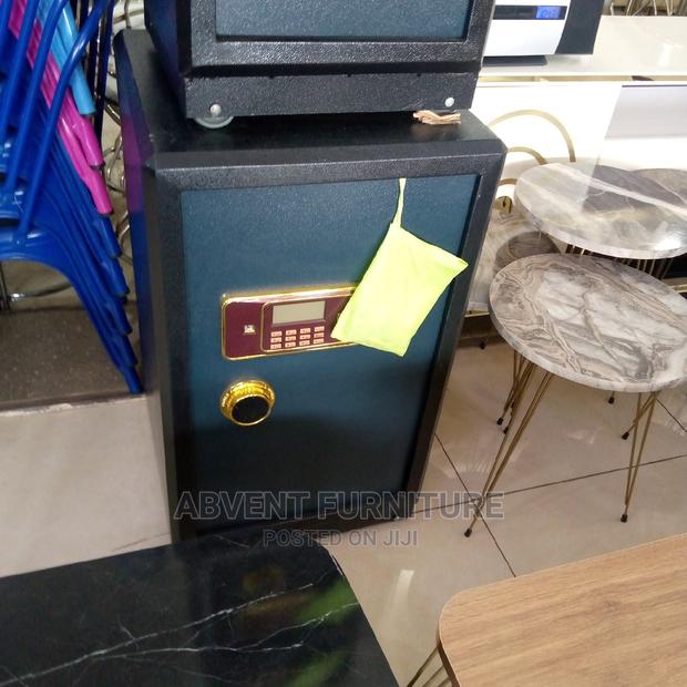 Money Safe · Photo 1