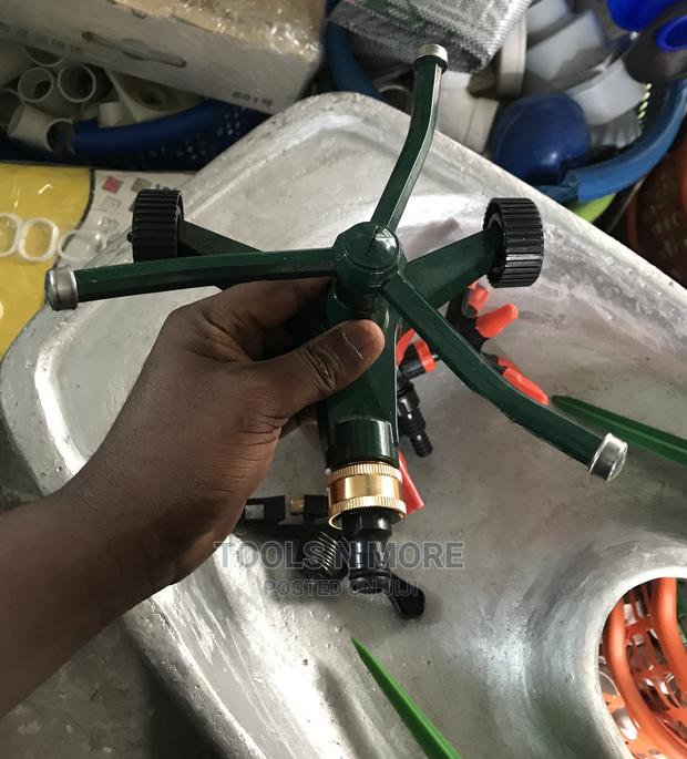 3-Head Brass Sprinkler (Green) · Photo 1