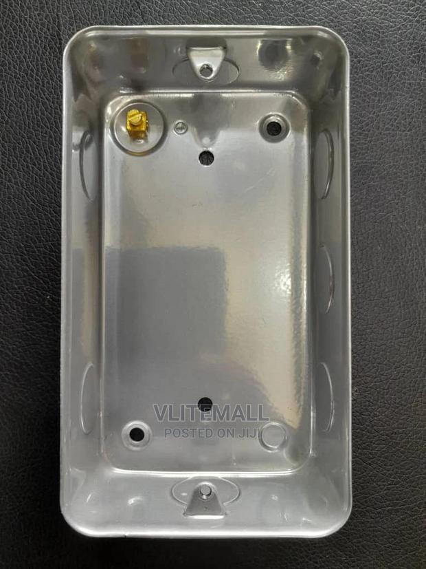 Surface Mounting Box Synergy - Metal - 3 X 6 · Photo 2