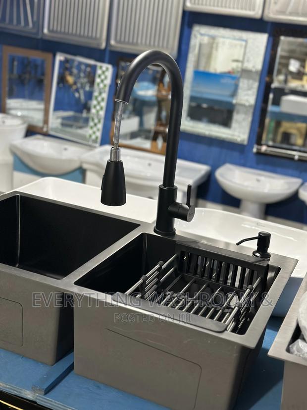 Black Cabinet Sink_black Sink and Accessories_pull Out Tap · Photo 2