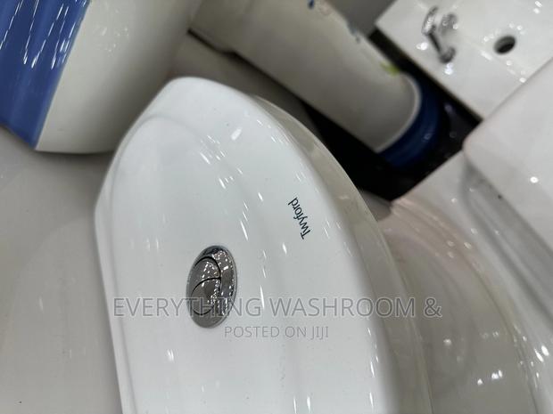 Twyford Wc-Big Cistern Wc-Water Closet-Twyford-Big Tank Wc · Photo 2