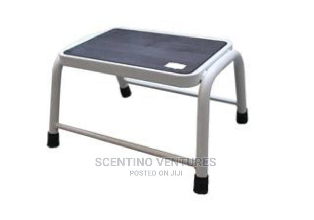 Step Stool Single · Photo 2