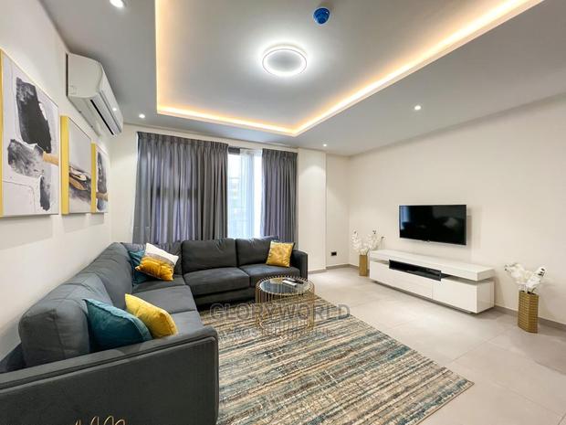 Extra- Ordinaire Furnished 2 Bed APARTMENT at Cantonments · Photo 2
