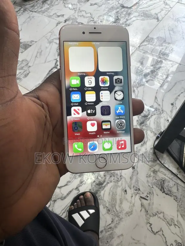 Apple iPhone 7 128 GB Rose Gold · Photo 1