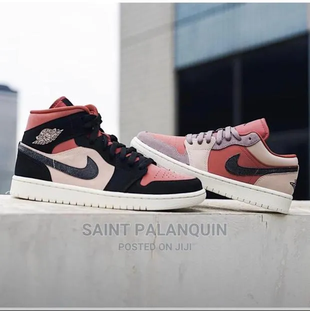 Nike Retros · Photo 1