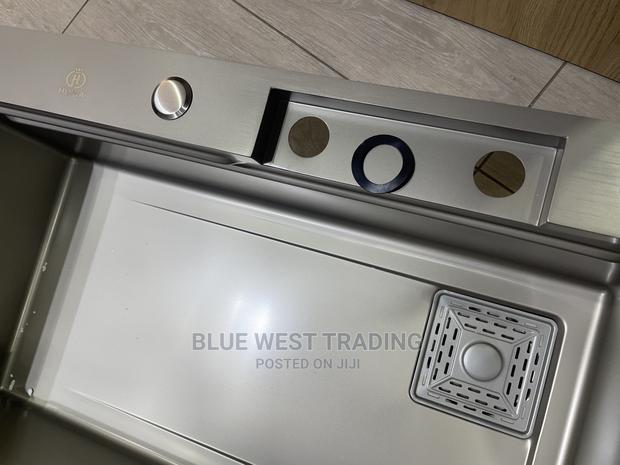 Luxury Cabinet Sink - Waterfall Sink - Grey Kitchen Sink · Photo 7