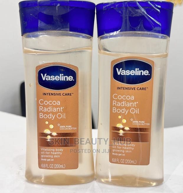 Vaseline Cocoa Radiant Body Oil · Photo 1