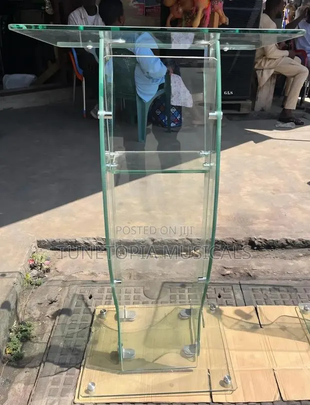 High-quality Tempered Glass Preaching Lectern Or Pulpit · Photo 1
