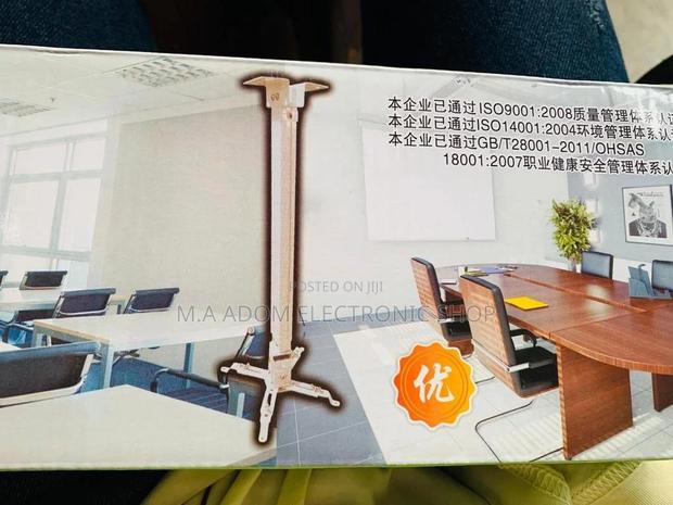 Precious Projector Ceiling Mount 360 · Photo 1