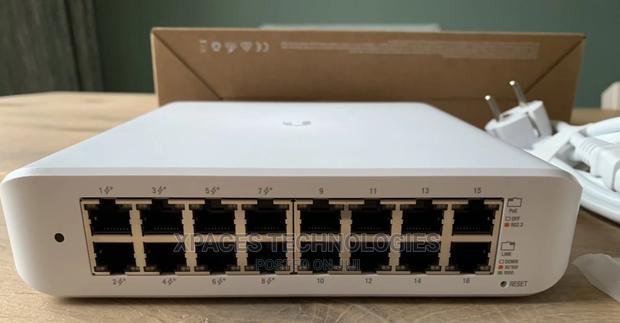 Ubiquiti Unifi 16port Lite Gigabit Poe Switch · Photo 1