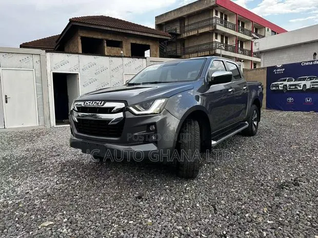 Isuzu D-MAX 2022 Gray · Photo 1