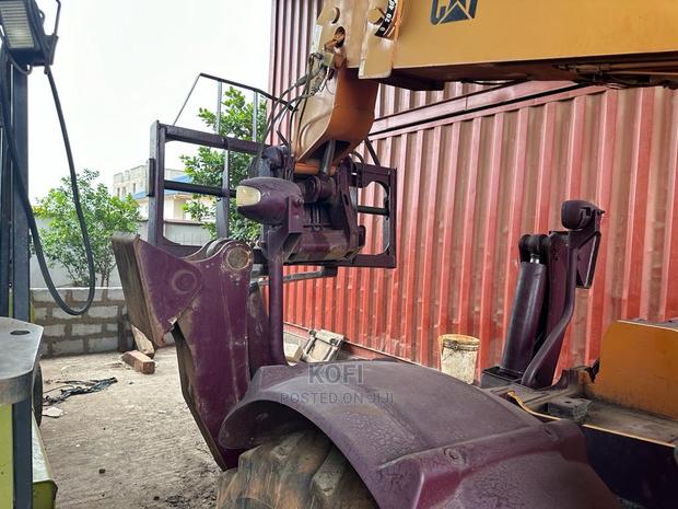 Telehandler Telescopic Boom Forklift · Photo 6