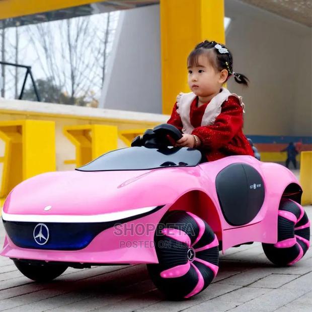 Kids Self Drive Car With Remote · Photo 2