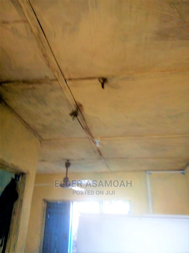 Shop for Sale at Odorna · Photo 4