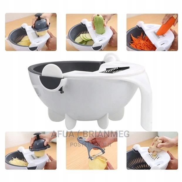 Multipurpose Slicer and Colander · Photo 2