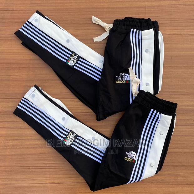 Original North Face Gucci Free Leg Joggers Available in Stoc · Photo 1