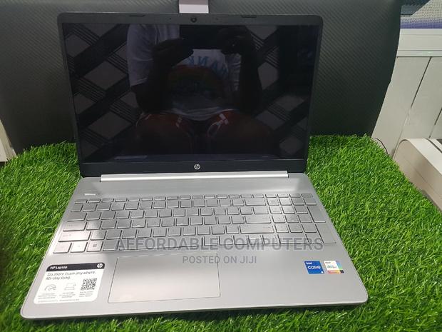 New Laptop HP 15 8GB Intel Core I5 SSD 512GB · Photo 3
