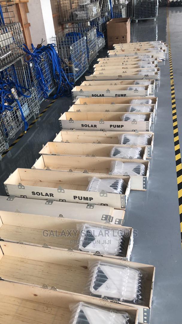 1HP 72v 100m DC Solar Submissible Water Pump · Photo 8