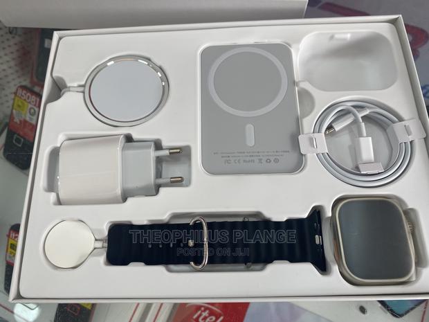 X8 Unique Smart Watch,Wireless Charger Power Bank Set · Photo 3