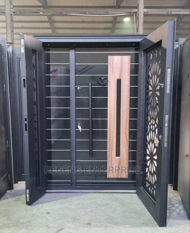 New Door in Door · Photo 1