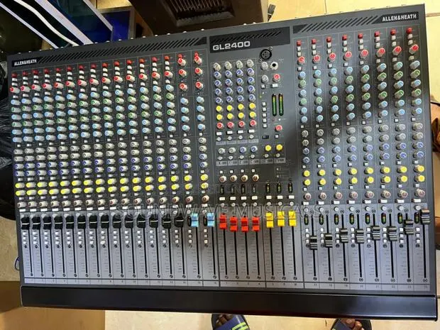 Allen Heath Gl2400 Professional Mixer · Photo 1