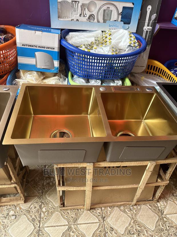 Gold Cabinet Sink With Knife Holder · Photo 4