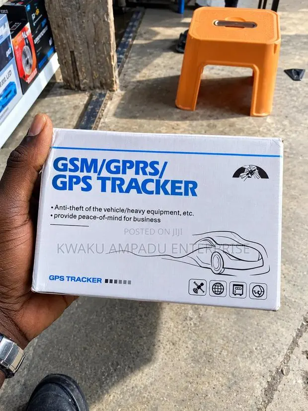 GPS Vehicle Tracker – Anti-Theft Tracking Device · Photo 1