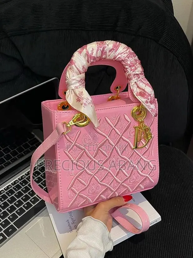 Ladies Bag · Photo 1