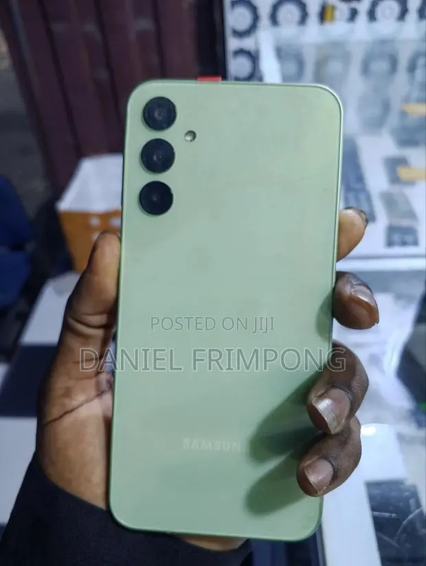 New Samsung Galaxy A24 128 GB Green · Photo 1