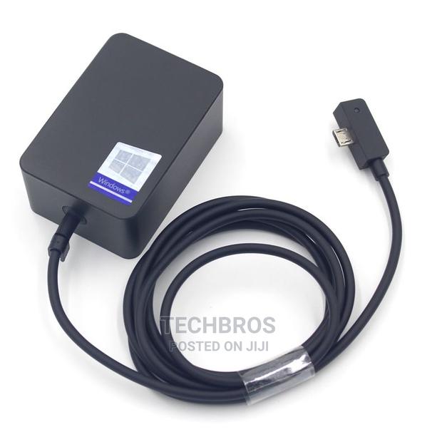 Microsoft Surface 3 Charger · Photo 2
