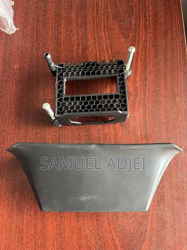Honda CRV 2017 to 2019 Sensor Cover and Seat. · Photo 1