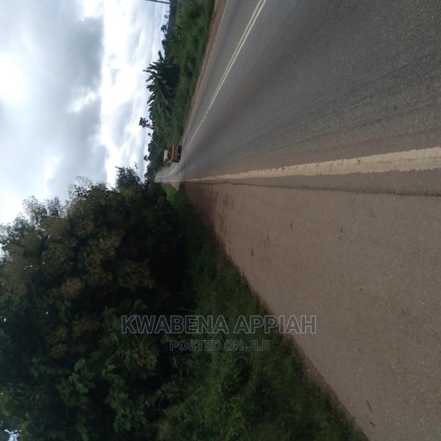 Plots of Land at Accra Kumasi Mainroad Is on Sales · Photo 6