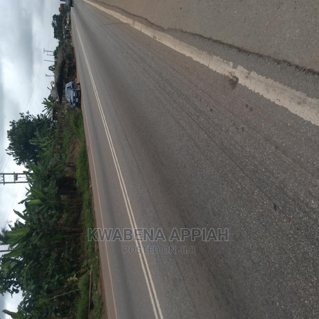 Plots of Land at Accra Kumasi Mainroad Is on Sales · Photo 7
