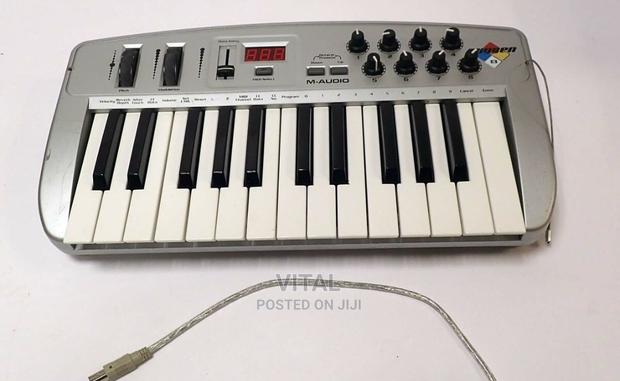 Studio Keyboard M-Audio Midiman Oxygen 8 · Photo 4