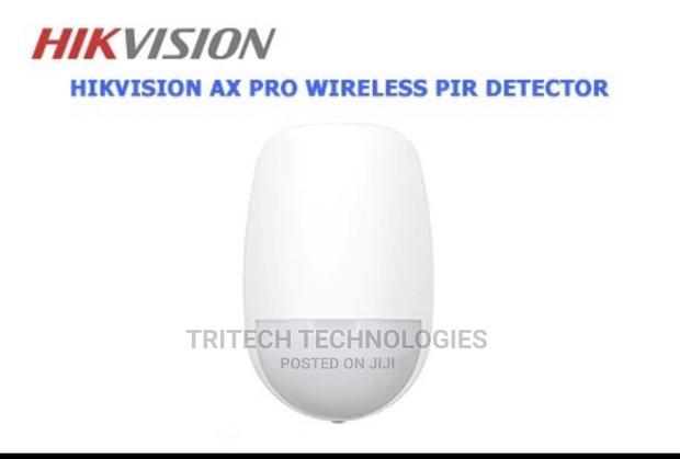 Hikvision Wireless Pir Detector Ax PRO Ds-pdp15p-eg-wb · Photo 1