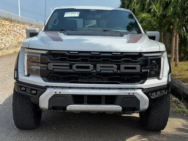 Ford Ranger Wildtrak 2024 White · Photo 1