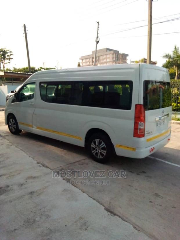 Rent a Car - Minibus Hiring in Ghana- Rent a Vehicle · Photo 1