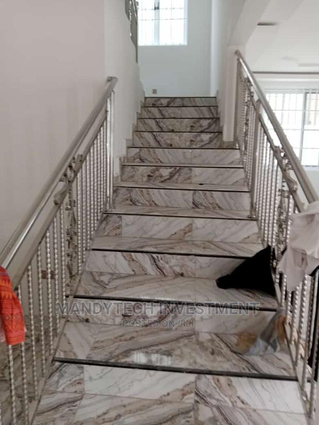 Furnished 4bdrm Mansion in School Junction for sale · Photo 3
