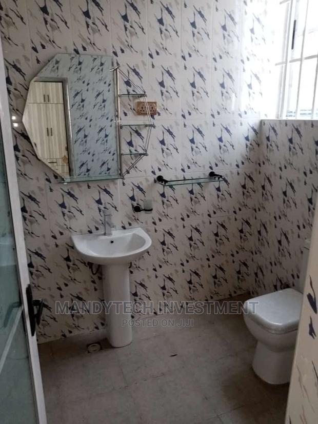 Furnished 4bdrm Mansion in School Junction for sale · Photo 6