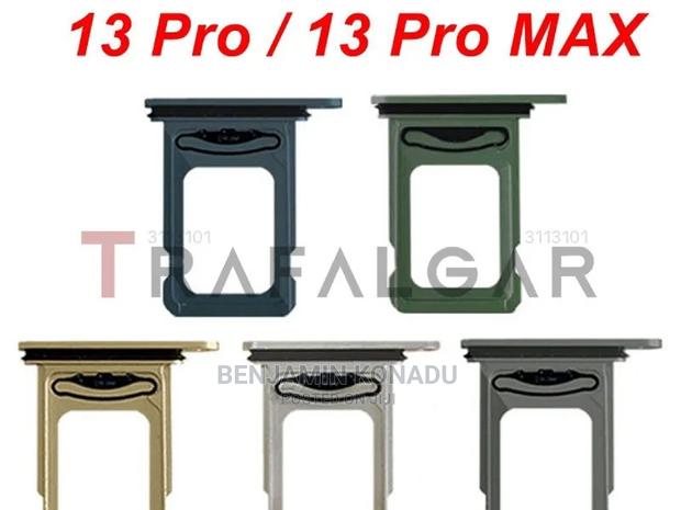 13 Pro Max Sim Tray · Photo 1